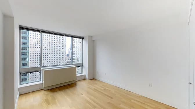 150 East 44 Street #27B, Manhattan, NY 10017