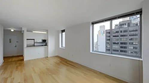 150 East 44 Street #43B, Manhattan, NY 10017