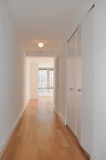 150 East 44 Street #45A, Manhattan, NY 10017