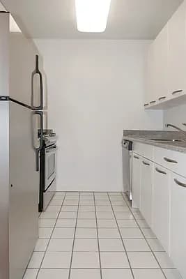 150 East 44 Street #47A, Manhattan, NY 10017