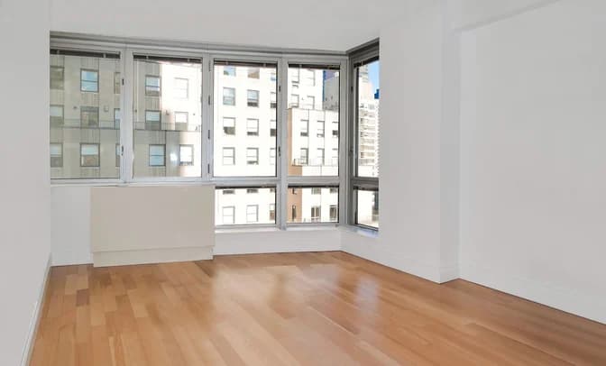150 East 44 Street #PHD, Manhattan, NY 10017