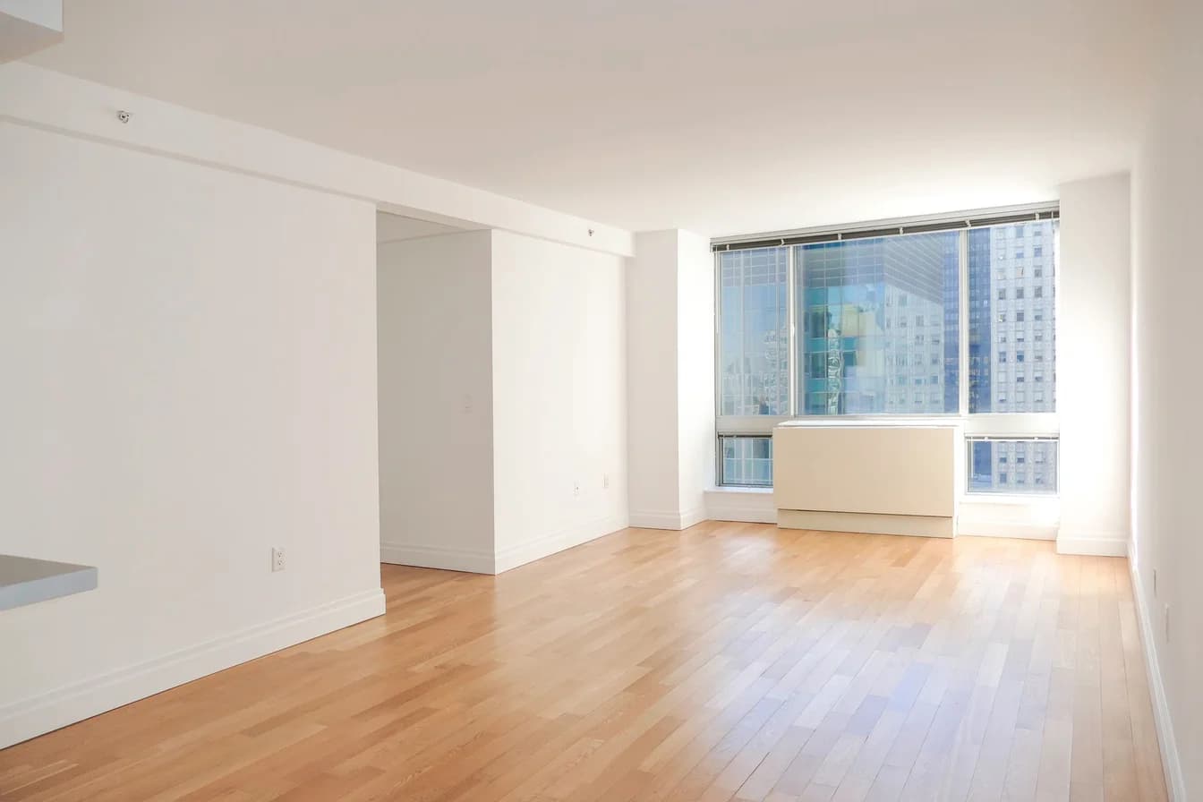 150 East 44 Street #PHH, Manhattan, NY 10017 apartment_living_room 1