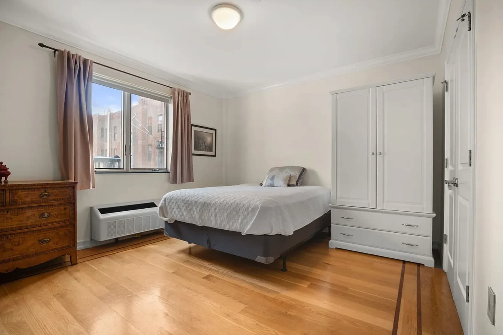 23 East 128 Street #4R, Manhattan, NY 10035 apartment_bedroom_room 1