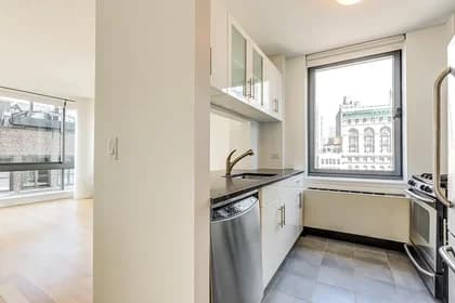 9 West 31 Street #16B, Manhattan, NY 10001