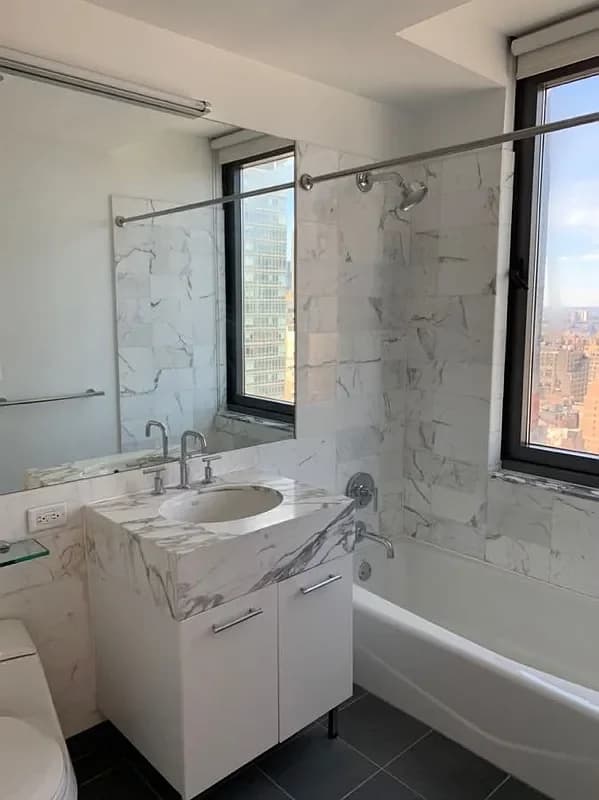 9 West 31 Street #PH2B, Manhattan, NY 10001 apartment_bathroom 1