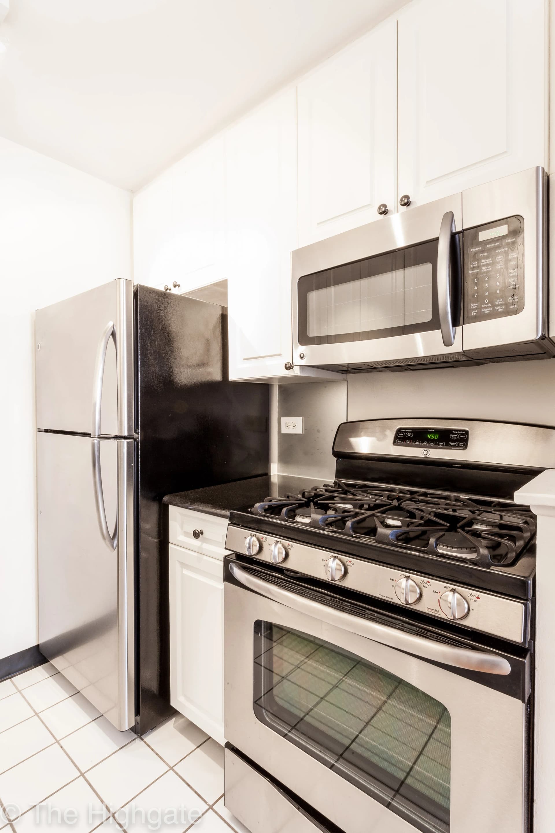182 E 95 St #11A, Manhattan, NY 10128 apartment_kitchen 1