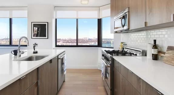 345 East 94 Street #19F, Manhattan, NY 10128