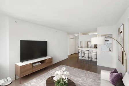 561 10 Avenue #37D, Manhattan, NY 10036