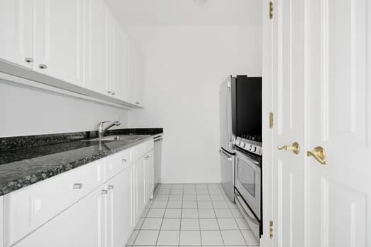 350 East 82 Street #7G, Manhattan, NY 10028