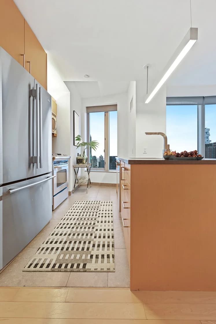 8 Spruce Street #31T, New York, NY 10038 apartment_kitchen 1