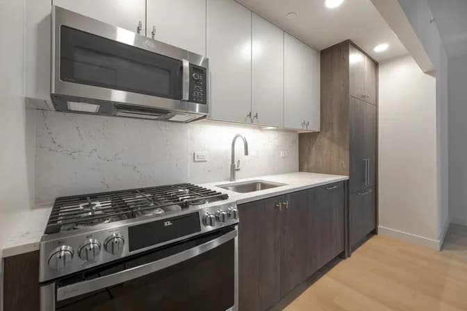 55 W 25 St #30A, Manhattan, NY 10010