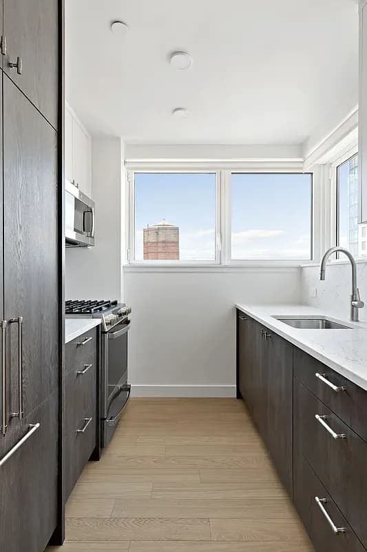 55 W 25 St #8D, Manhattan, NY 10010 apartment_kitchen 1