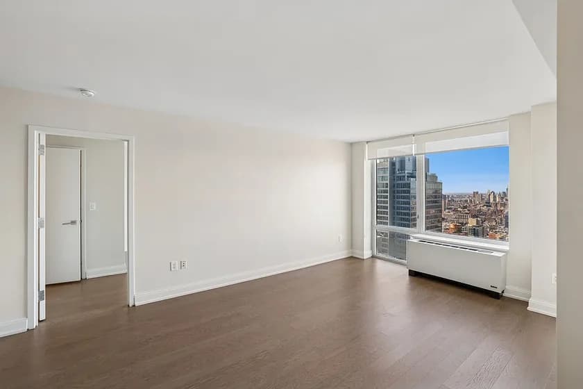 125 W 31 St #56A, Manhattan, NY 10001 apartment_living_room 1