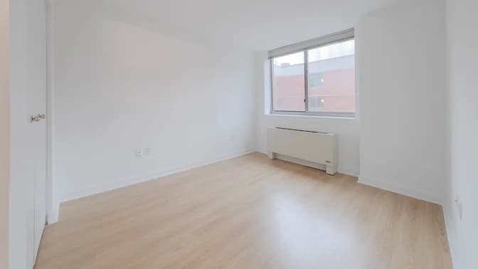 400 West 37 Street #14U, Manhattan, NY 10018
