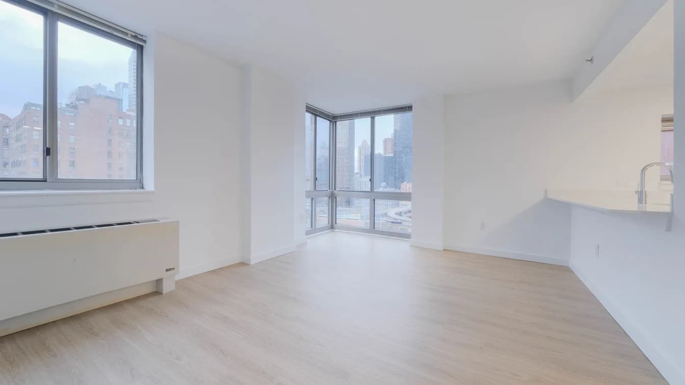 400 West 37 Street #15E, Manhattan, NY 10018 apartment_living_room 1