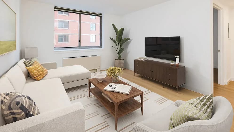 400 West 37 Street #3Y, Manhattan, NY 10018 apartment_living_room 1