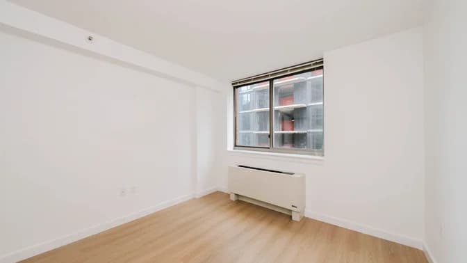400 West 37 Street #6T, Manhattan, NY 10018