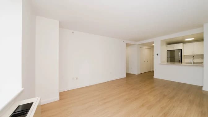 400 West 37 Street #6T, Manhattan, NY 10018