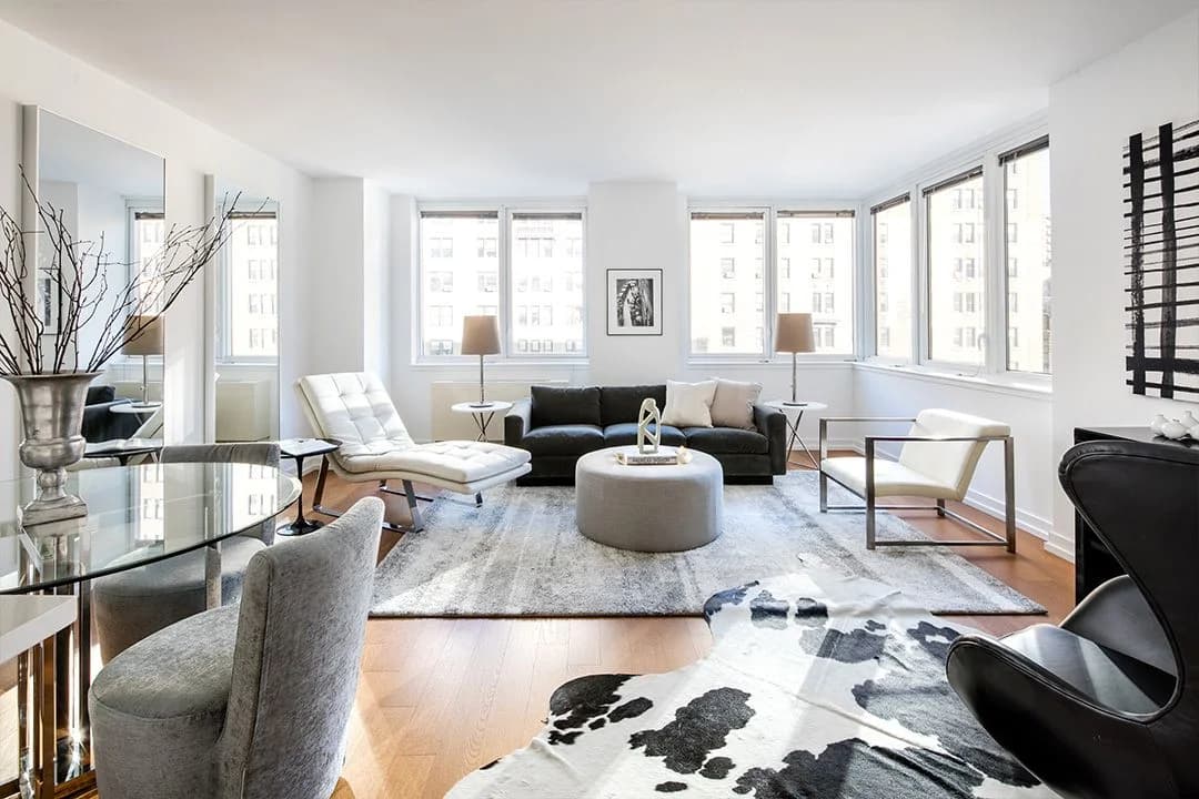 250 West 93 Street #06F, Manhattan, NY 10025 apartment_living_room 1