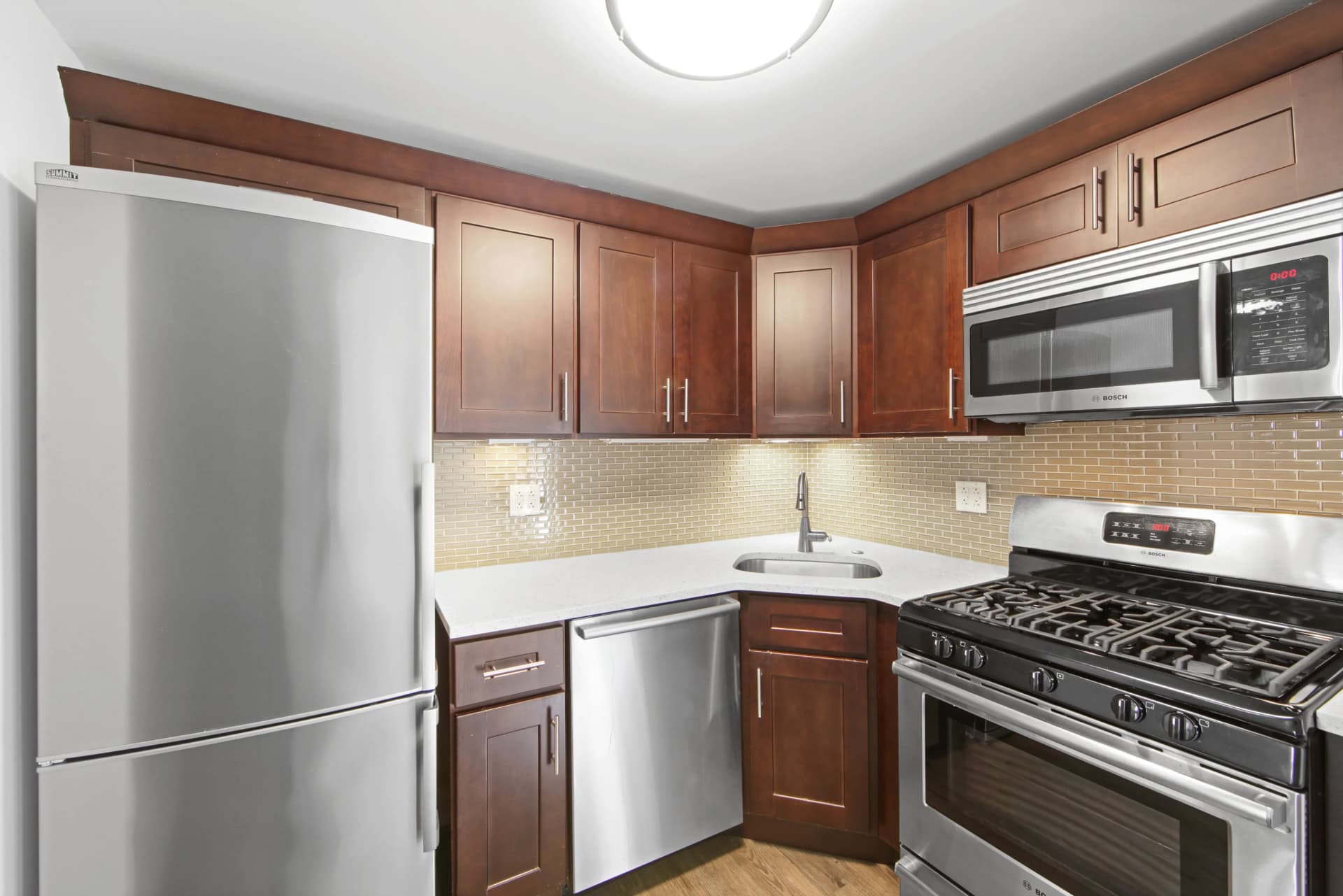 354 East 91 Street #0601, Manhattan, NY 10128 apartment_kitchen 1