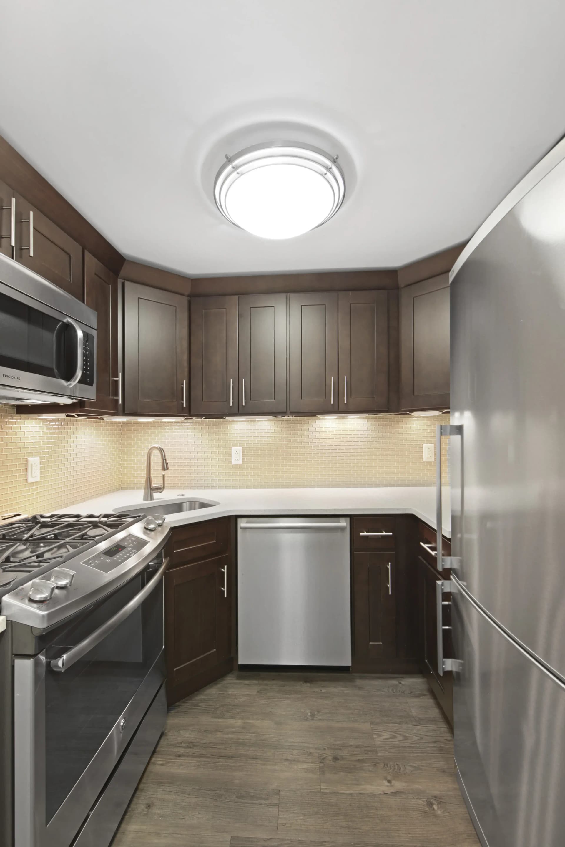 354 East 91 Street #0603, Manhattan, NY 10128 apartment_kitchen 1