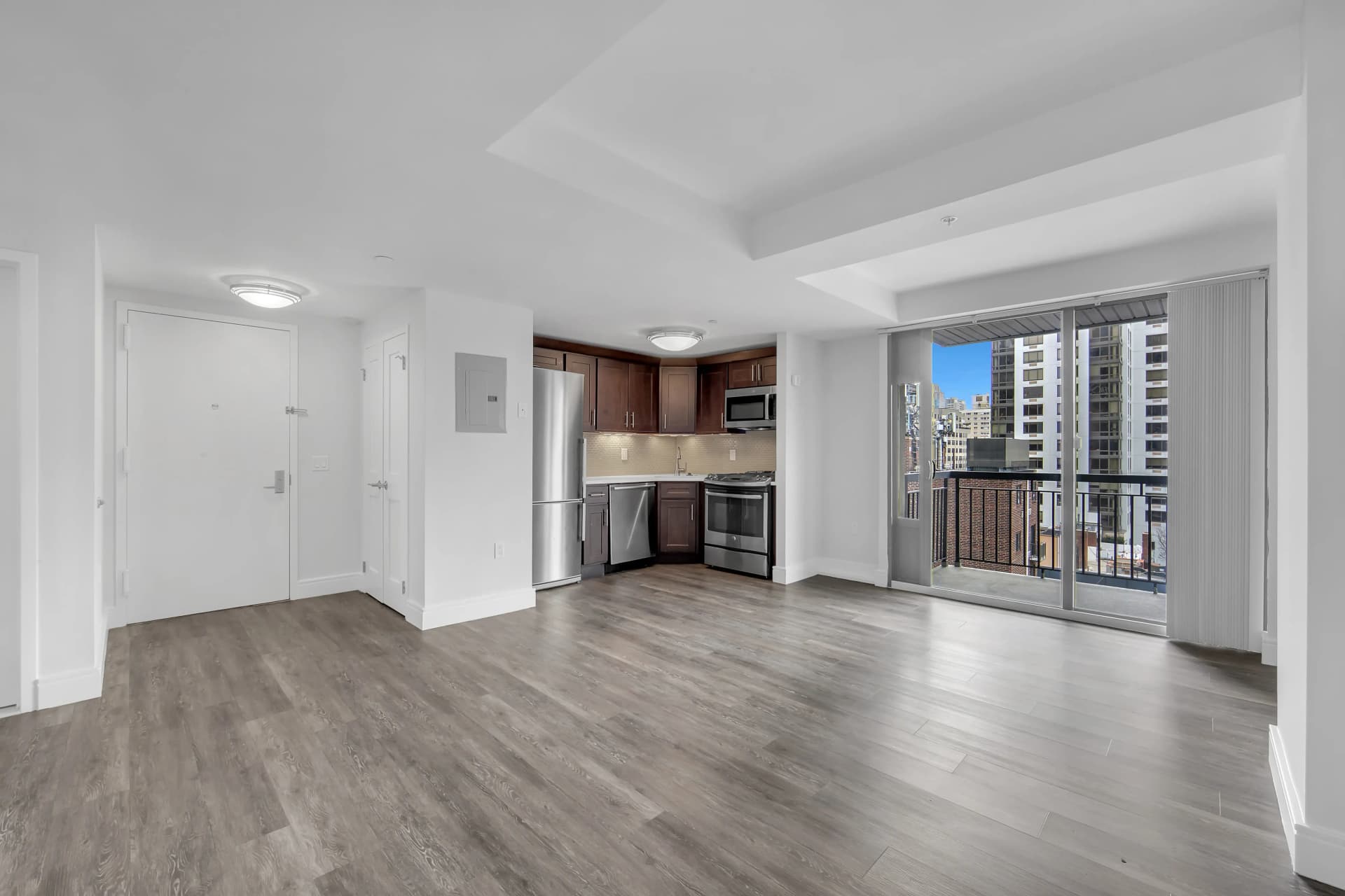 354 East 91 Street #1401, Manhattan, NY 10128 apartment_living_room 1