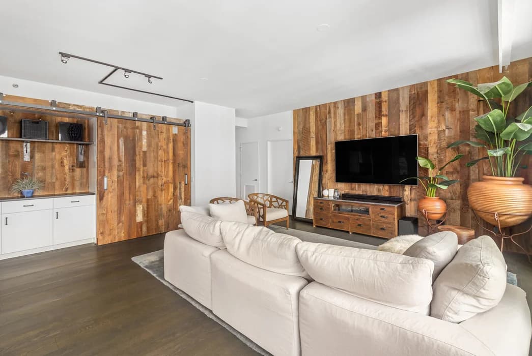 106 West 18 Street #5C, Manhattan, NY 10011 apartment_living_room 1