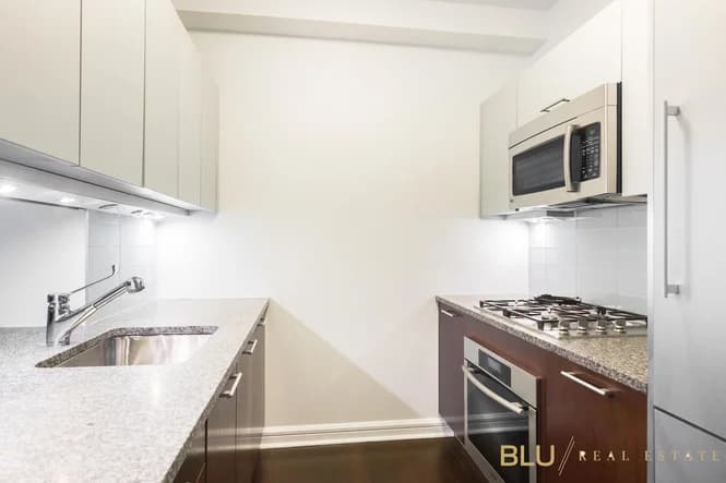 100 Riverside Boulevard #16-E, Manhattan, NY 10069