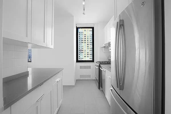 55 West End Avenue #P26D, Manhattan, NY 10069 apartment_kitchen 1
