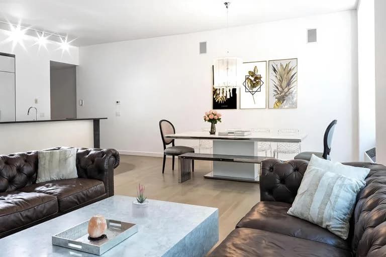240 Park Avenue South #8C, Manhattan, NY 10003 apartment_living_room 1