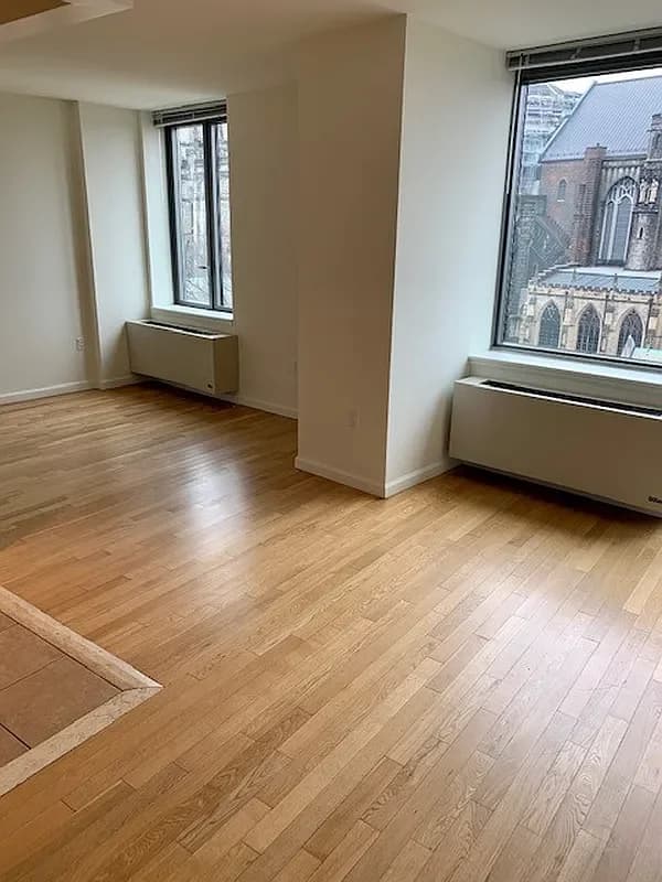 401 Cathedral Parkway #417, Manhattan, NY 10025 apartment_living_room 1