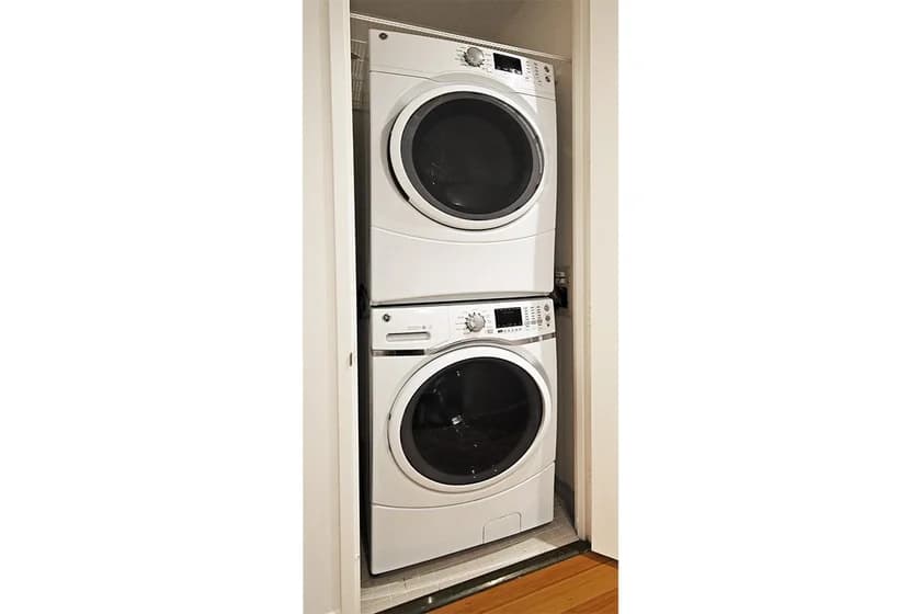 320 West 38 Street #7447, Manhattan, NY 10018 apartment_washer_dryer 1