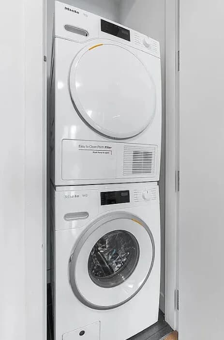 15 William Street #18C, Manhattan, NY 10005 apartment_washer_dryer 1