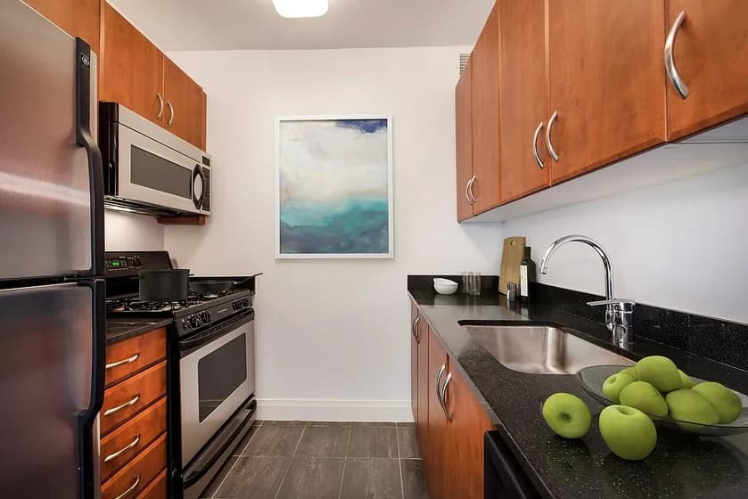 222 East 34 Street #1001, Manhattan, NY 10016 apartment_kitchen 3