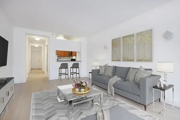 222 E 34 St #930, Manhattan, NY 10016