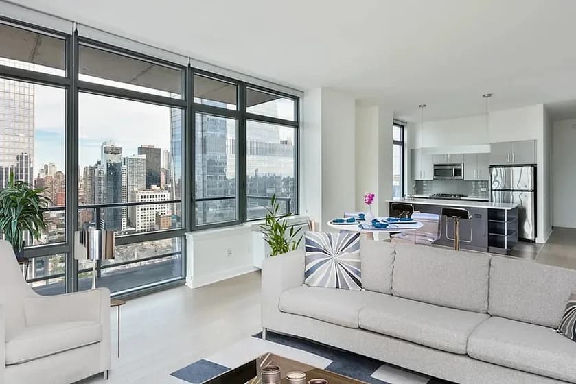 312 11 Avenue #34F, Manhattan, NY 10001 apartment_living_room 1