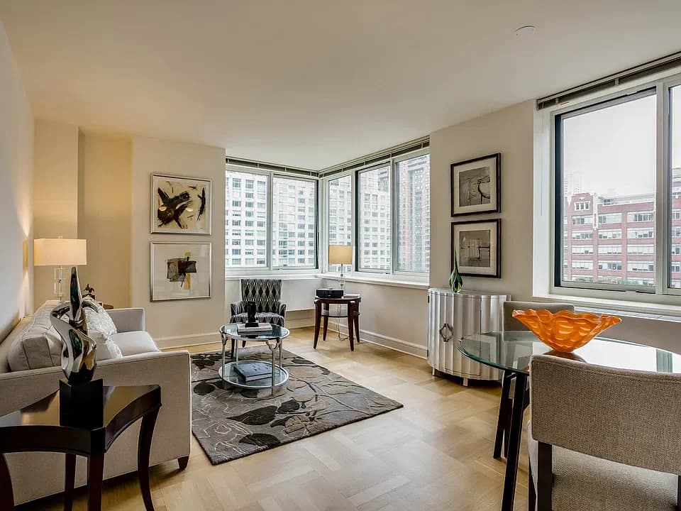 400 West 63 Street #0407, Manhattan, NY 10069 apartment_living_room 1
