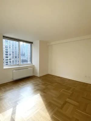 400 West 63 Street #0609, Manhattan, NY 10069