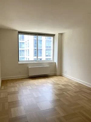 400 West 63 Street #1102, Manhattan, NY 10069
