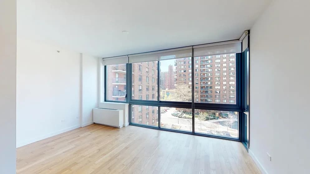 808 Columbus Avenue #06N, Manhattan, NY 10025 apartment_living_room 1