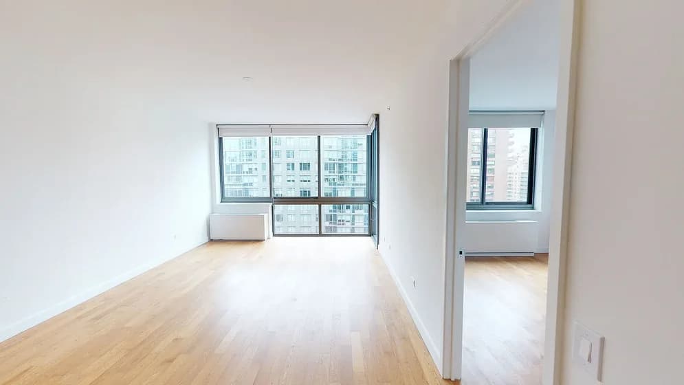 808 Columbus Avenue #14B, Manhattan, NY 10025 apartment_living_room 1