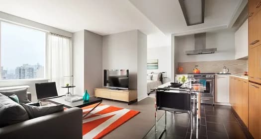 450 W 42 St #39E, Manhattan, NY 10036