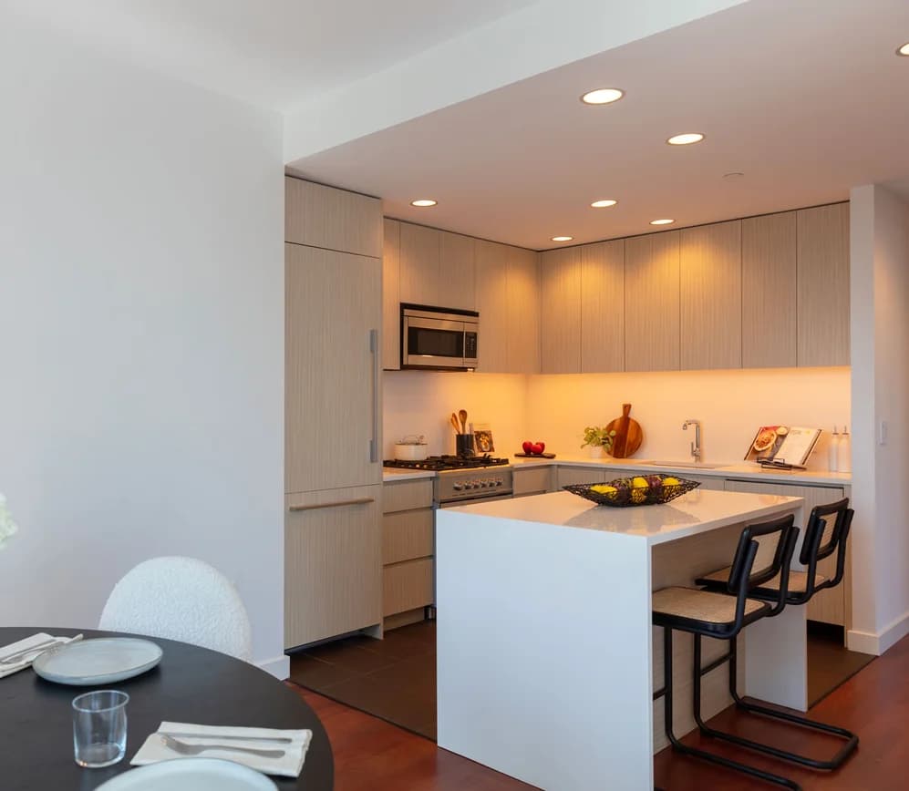 140 Amsterdam Avenue #12F, Manhattan, NY 10023 apartment_kitchen 1