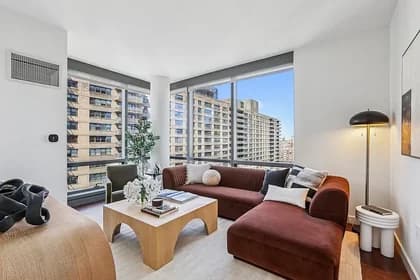 200 West 67 Street #16F, Manhattan, NY 10023 - Image 1