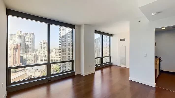 200 West 67 Street #18D, Manhattan, NY 10023