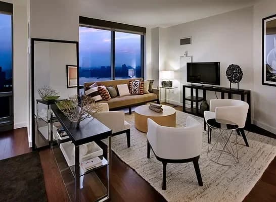 200 West 67 Street #40B, Manhattan, NY 10023
