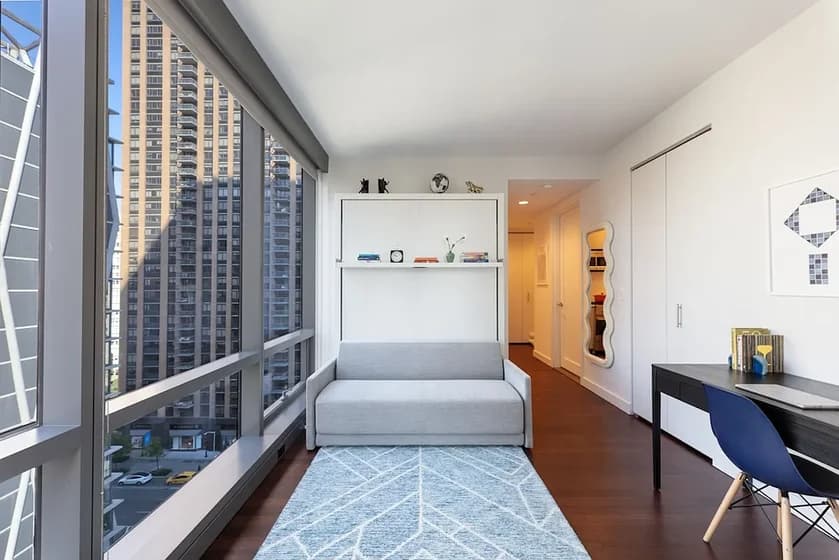 200 West 67 Street #6J, Manhattan, NY 10023 apartment_living_room 1