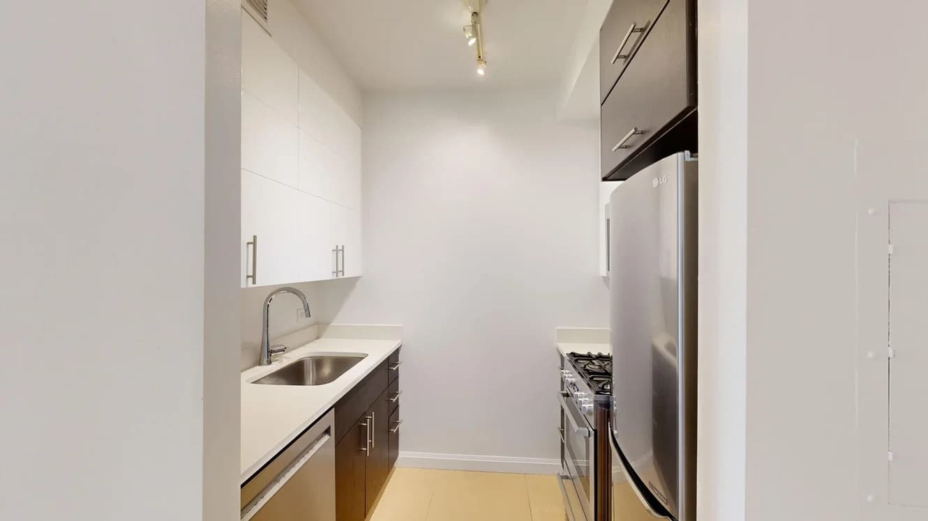 795 Columbus Avenue #11M, Manhattan, NY 10025 apartment_kitchen 1