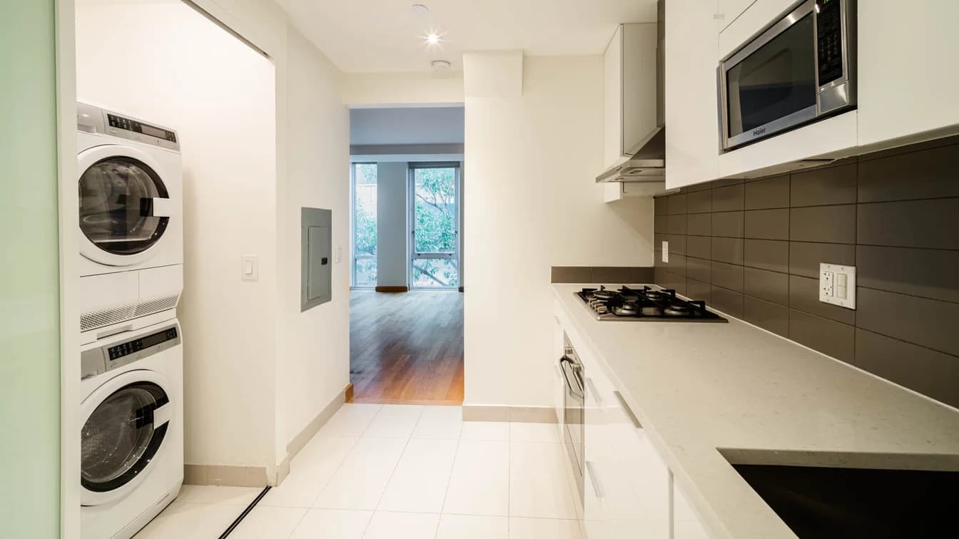 431 West 37 Street #2H, Manhattan, NY 10018 apartment_kitchen 1