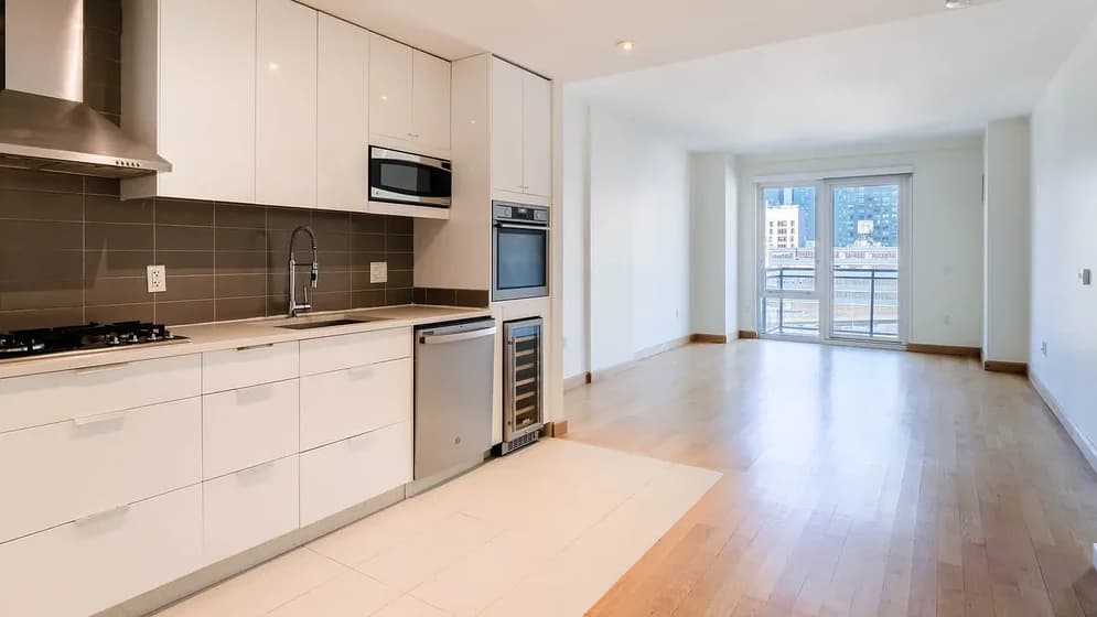 431 West 37 Street #4C, Manhattan, NY 10018 apartment_kitchen 1